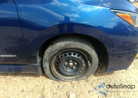 2018 Nissan Leaf S z USA, uszkodzony, nr VIN 1N4AZ1CP9JC301882